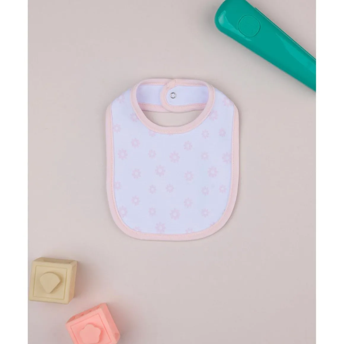 Babero para Niña Blanco y Rosa con Margaritas