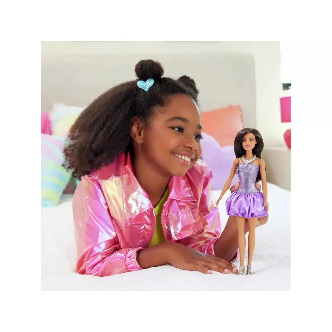 Barbie fashionista con vestido morado