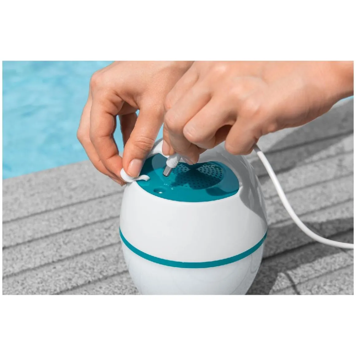 Bestway - Altavoz acuatico flotante con LED Bluetooth