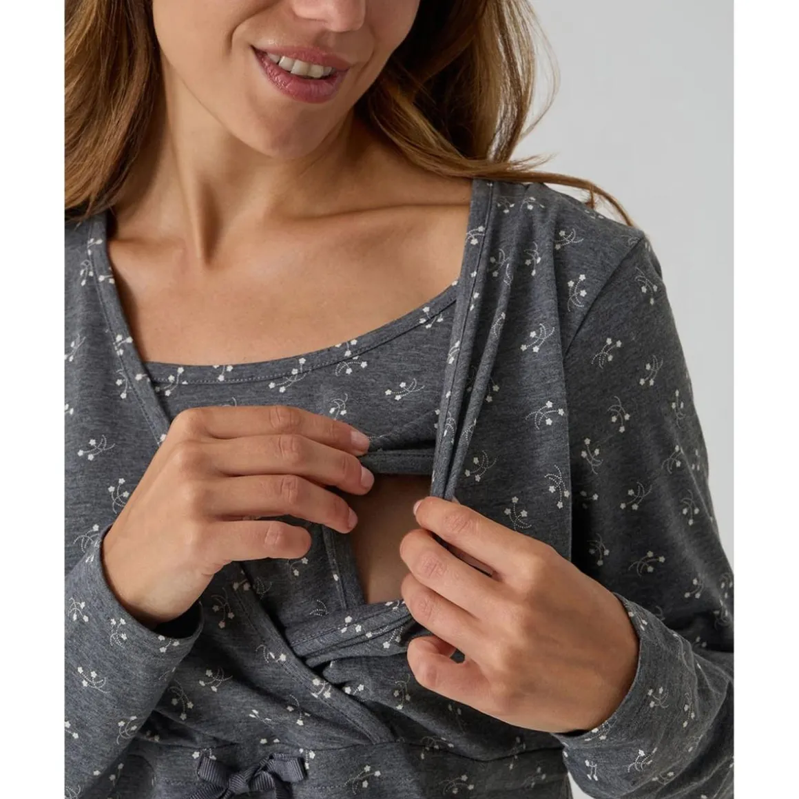 Camisa de noche premamá gris oscuro flores all-over