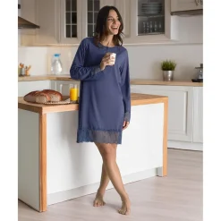 Camisón de maternidad para lactancia azul con encaje