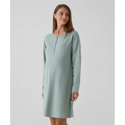 Camisón verde con estampado de lunares