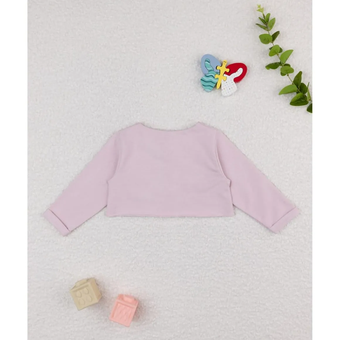 Chaqueta niña rosa con bordado de corazón