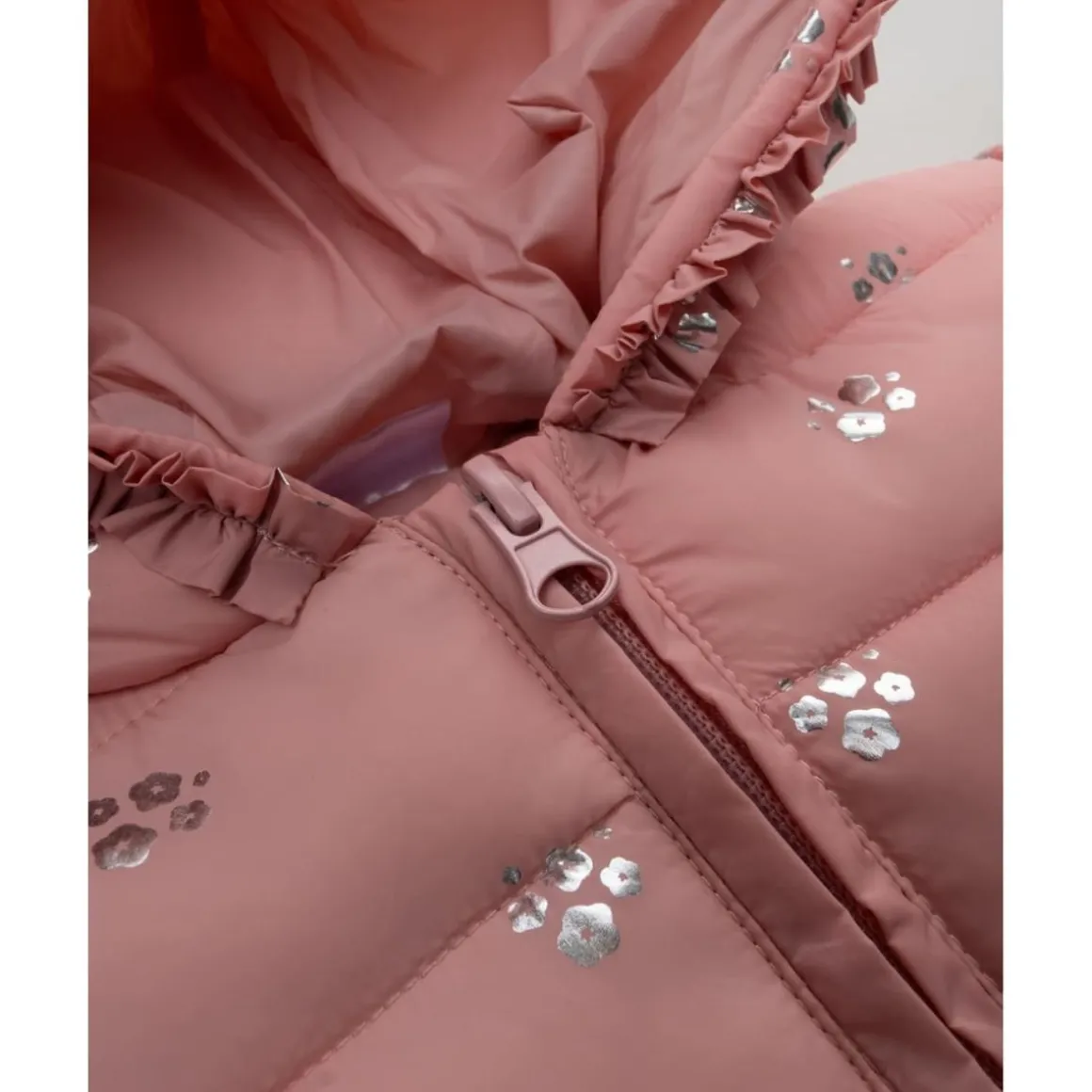 Chaqueta niña rosa con capucha