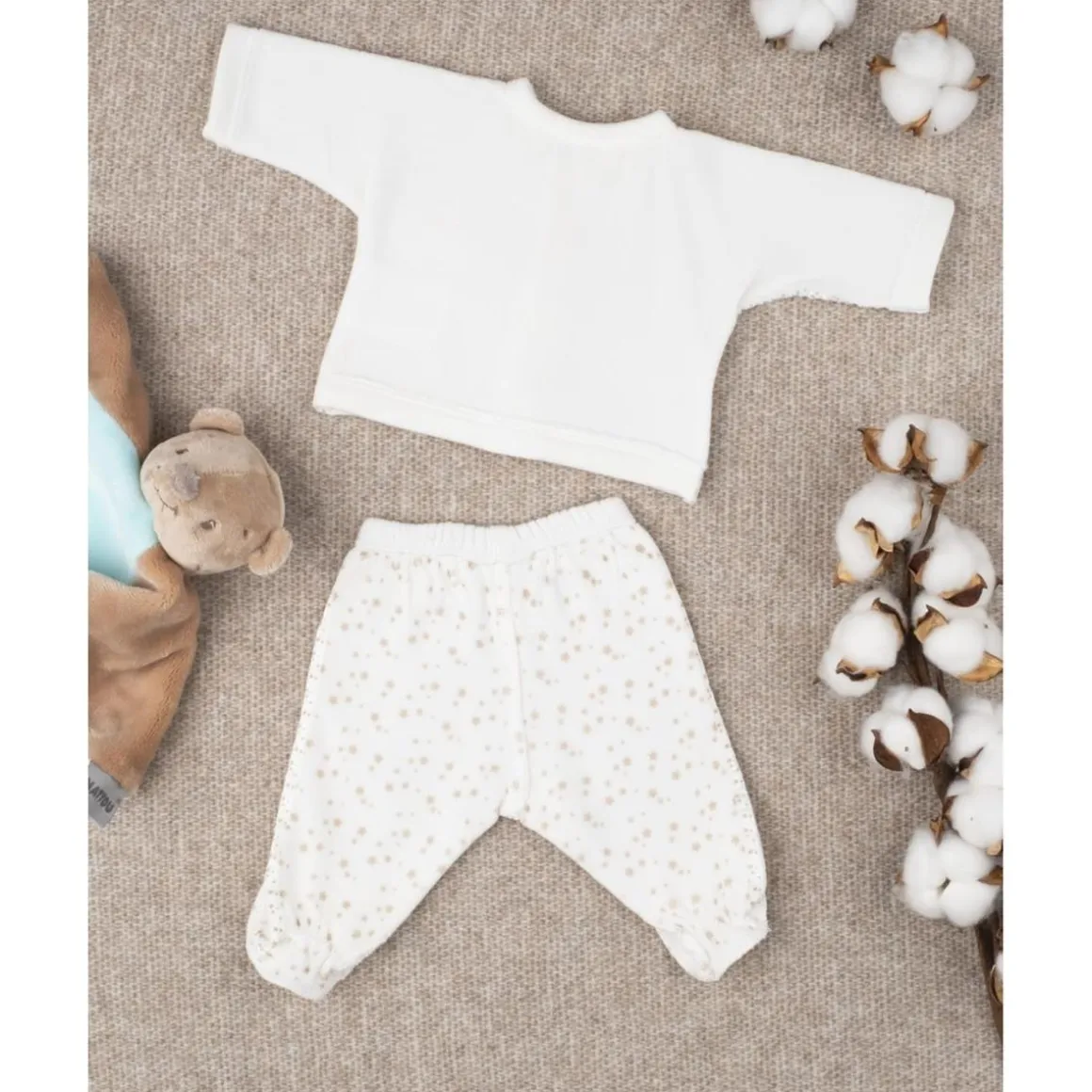 Conjunto unisex extrasmall en terciopelo con estrellitas
