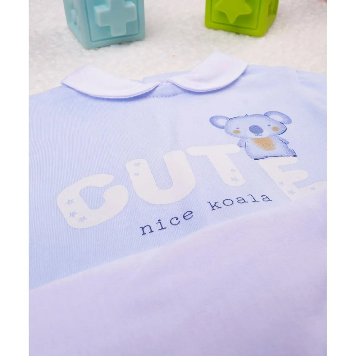Conjuntos de jersey azul y crema con polainas