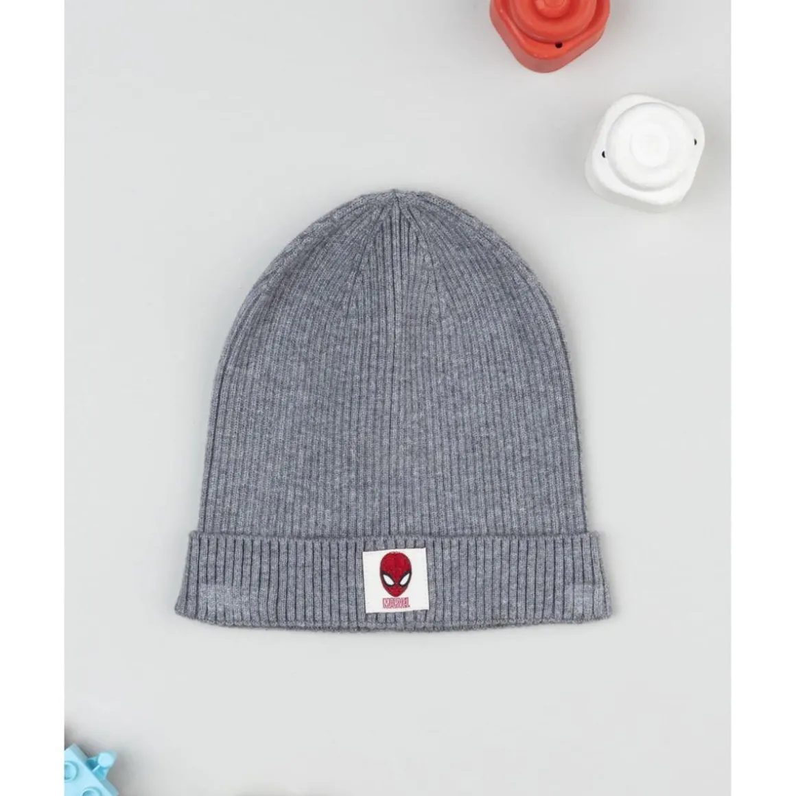 Gorro niño gris de canalé con Spiderman