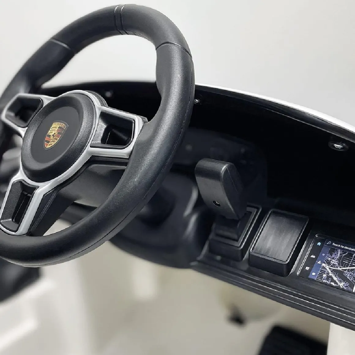 Injusa - Porsche Taycan 12V Blanco
