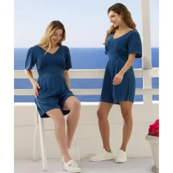 Mono corto premamá de denim con punto smock