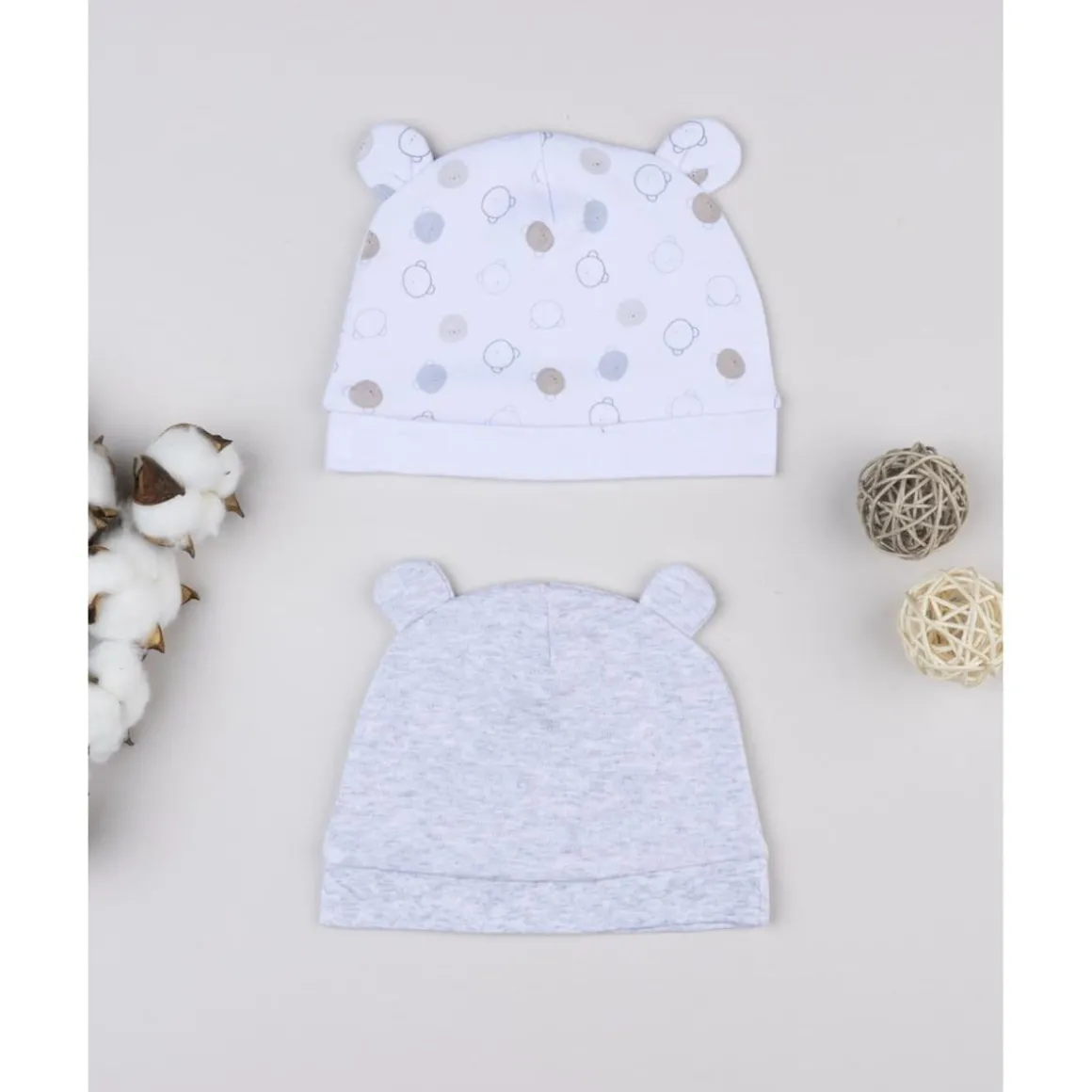 Pack 2 gorros de recién nacido en crema y gris con orejitas