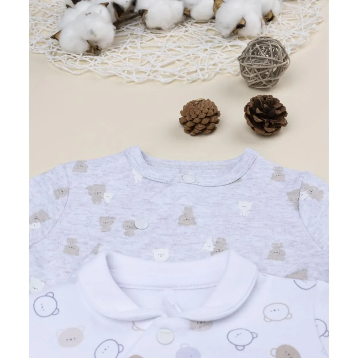 Pack 3 pijamas de bebé gris y blanco con estampado de ositos