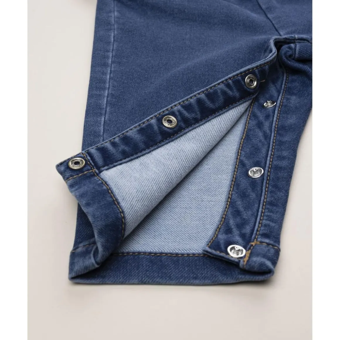Pantalón niña denim con volantes