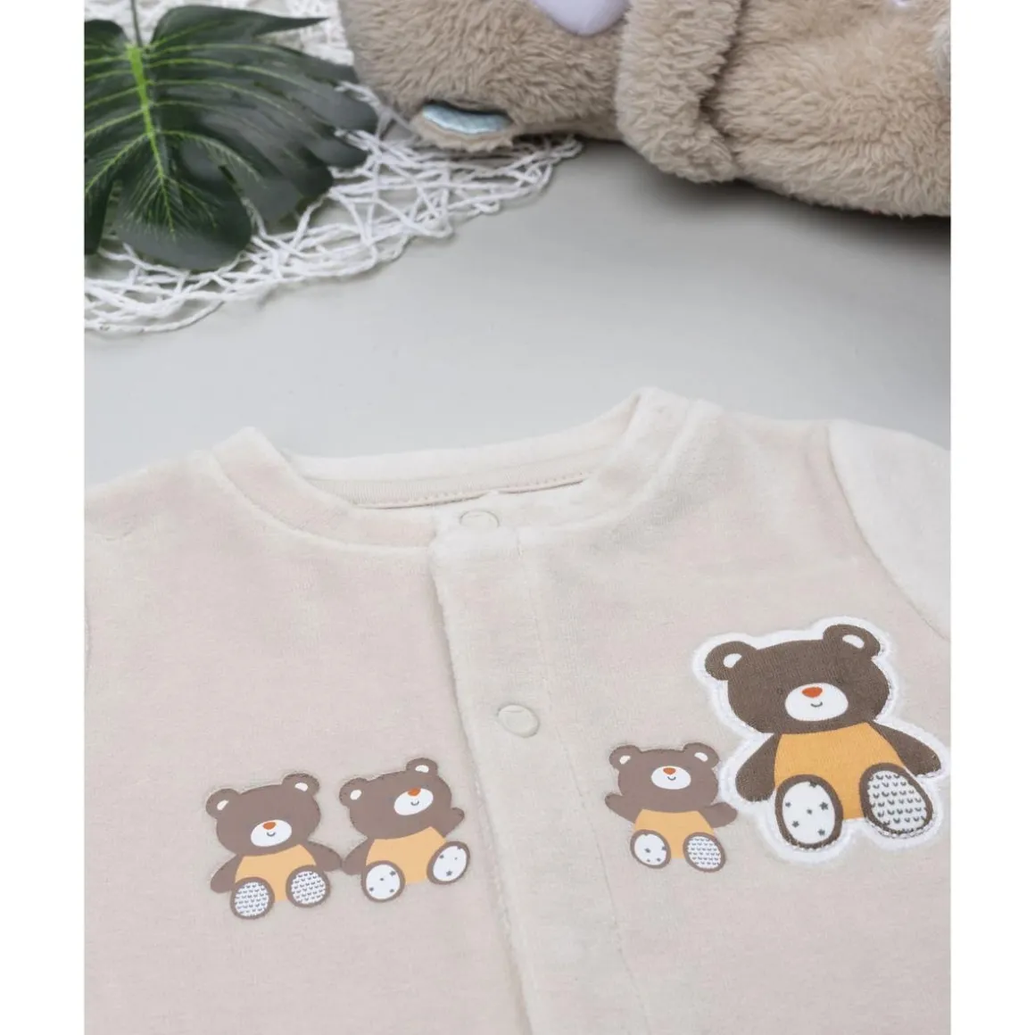 Pelele unisex beige con ositos para recién nacido