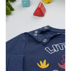 Pijama azul y rojo con dinosaurio para niño