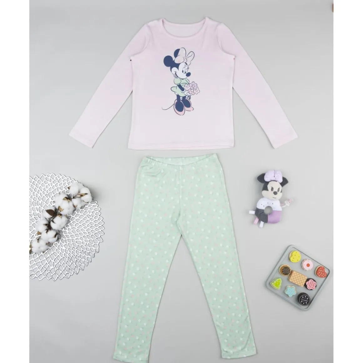 Pijama Minnie para niña