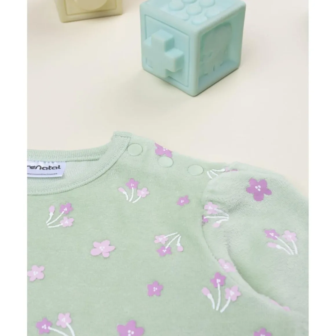 Pijama niña verde con florecitas
