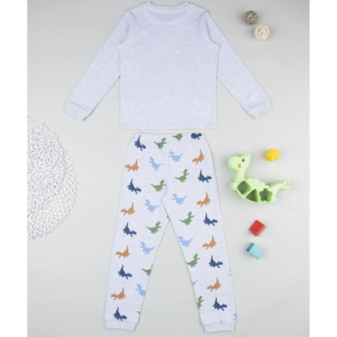 Pijama niño gris dinosaurio