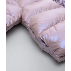 Plumífero rosa laminado para niña