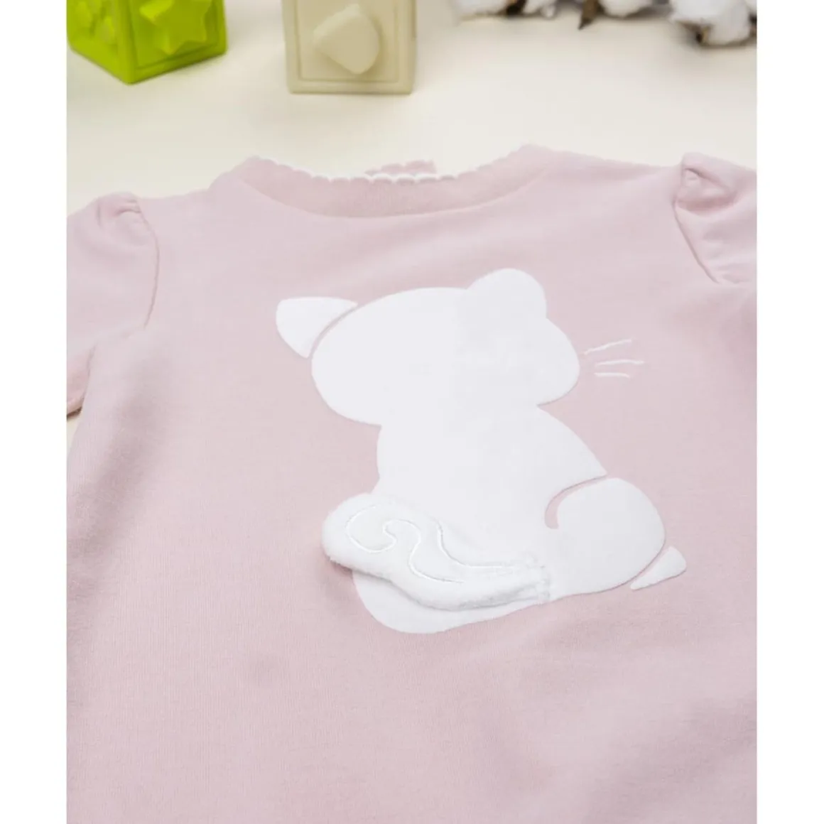 Ranita bebé niña rosa con gatito