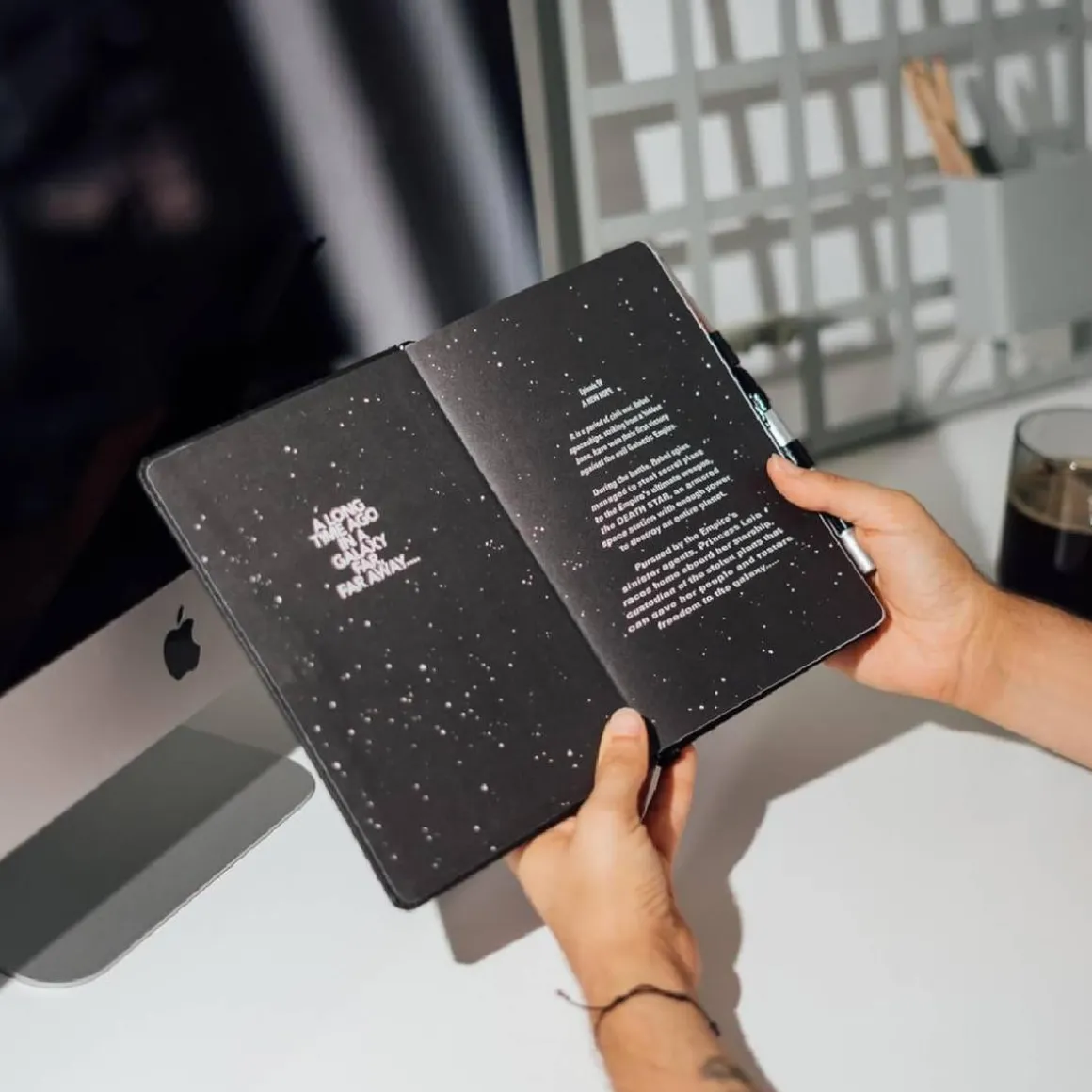 Star Wars - Cuaderno A5 + Bolígrafo sable Darth Vader