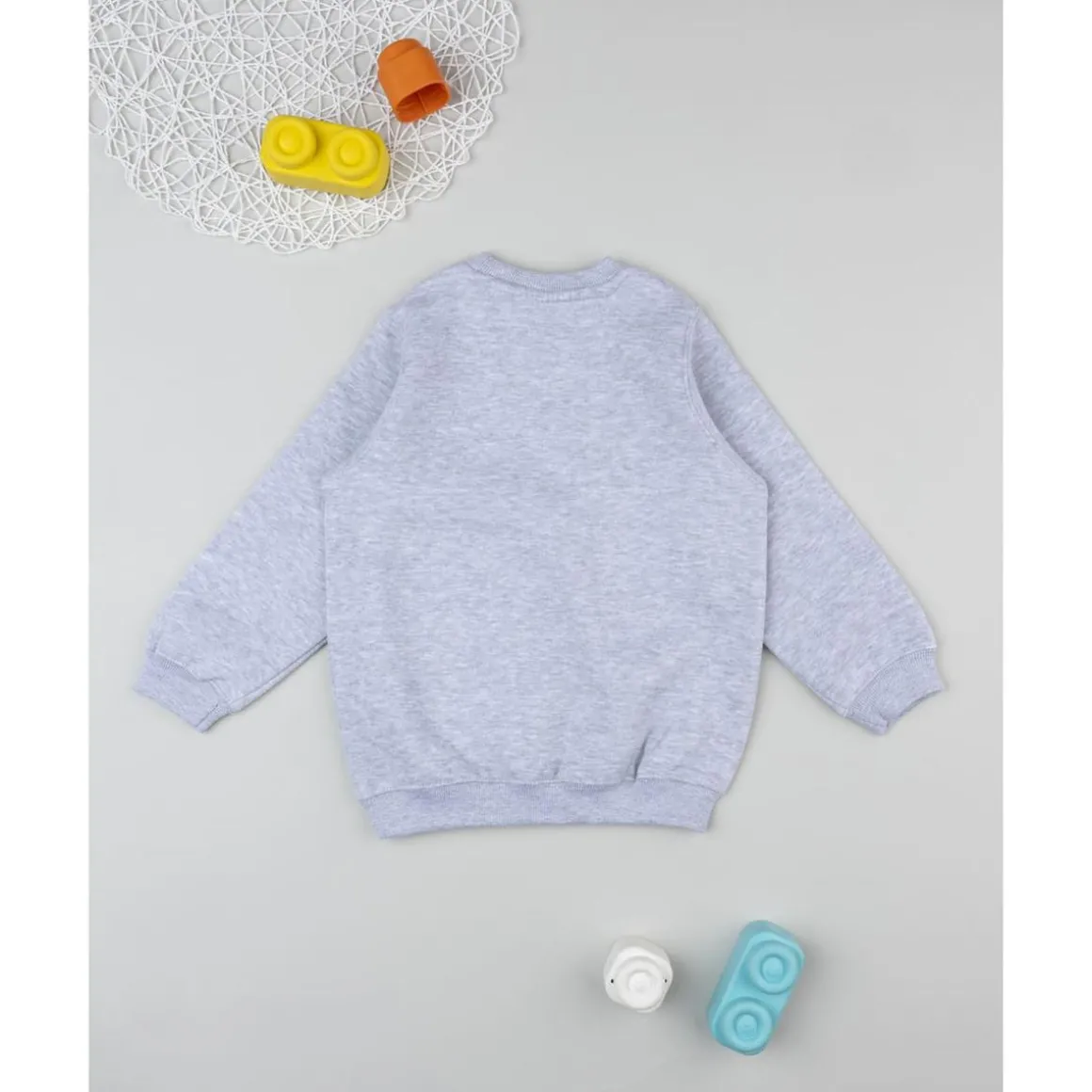 Sudadera gris Pokémon