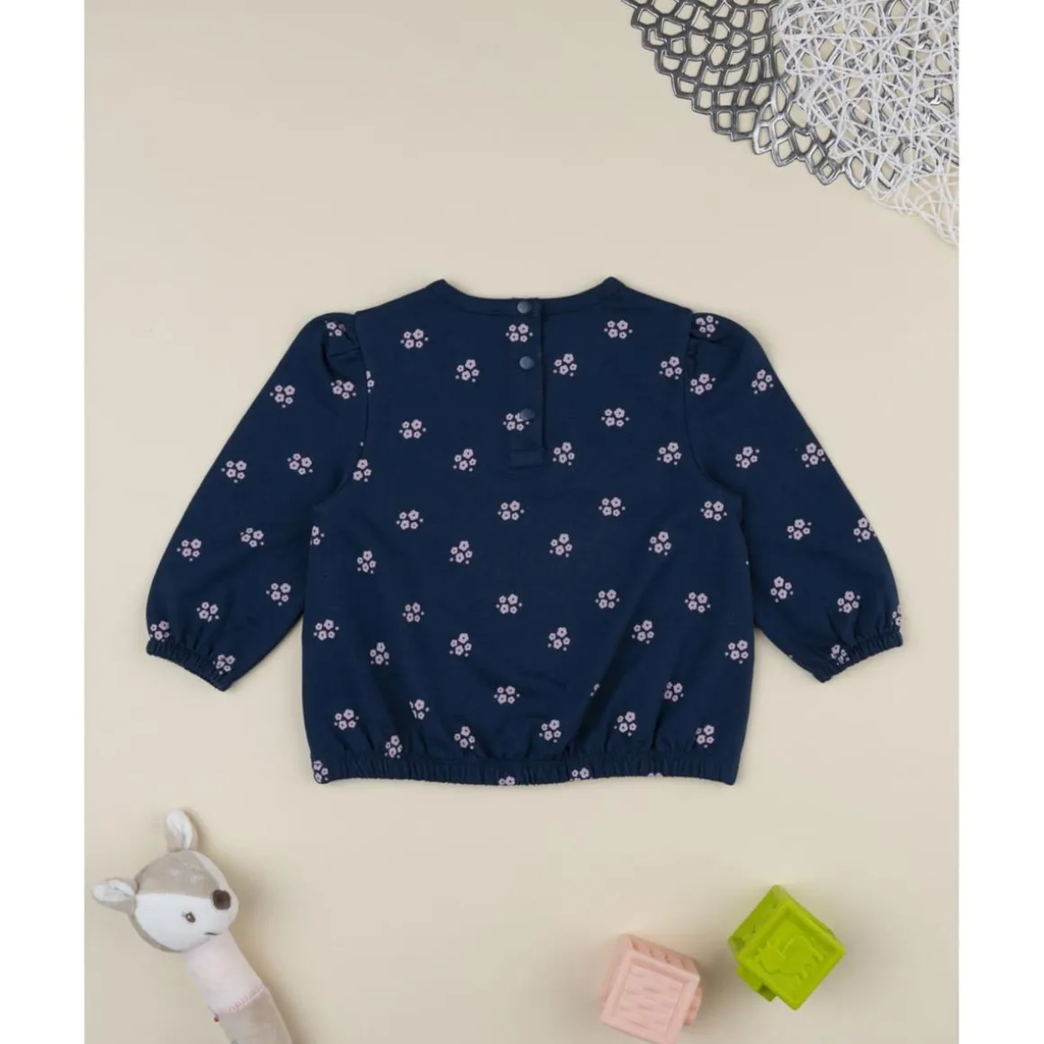 Sudadera niña azul con flores rosas