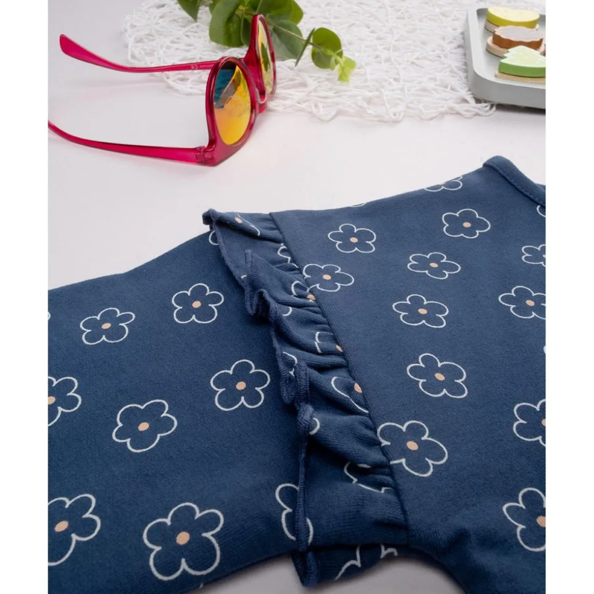 Sudadera niña azul margaritas
