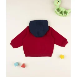 Sudadera roja con capucha para niño
