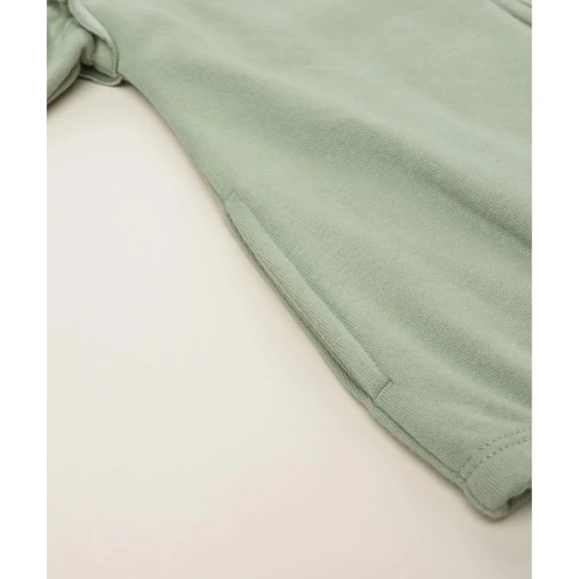 Sudadera verde “Love” para niña