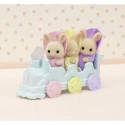 Sylvanian Families - Figura de juguete para la hora del baño de los trillizos - Casa de Muñecas ㅤ