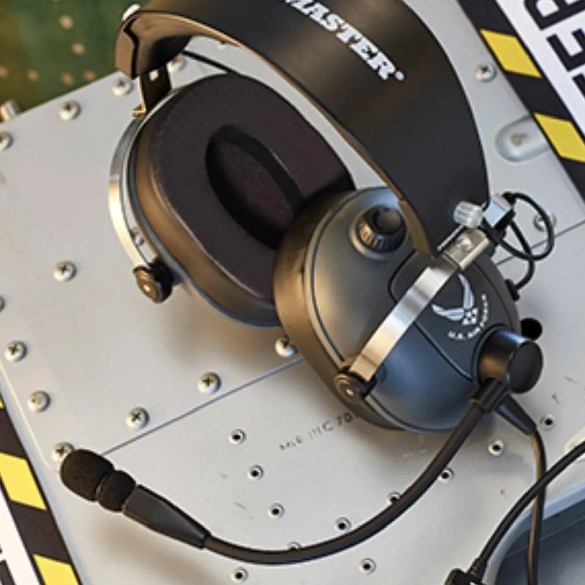 Thrustmaster - Auriculares Gaming T.Flight US Air Force Edition DTS para PS4 / XboxOne / PC
