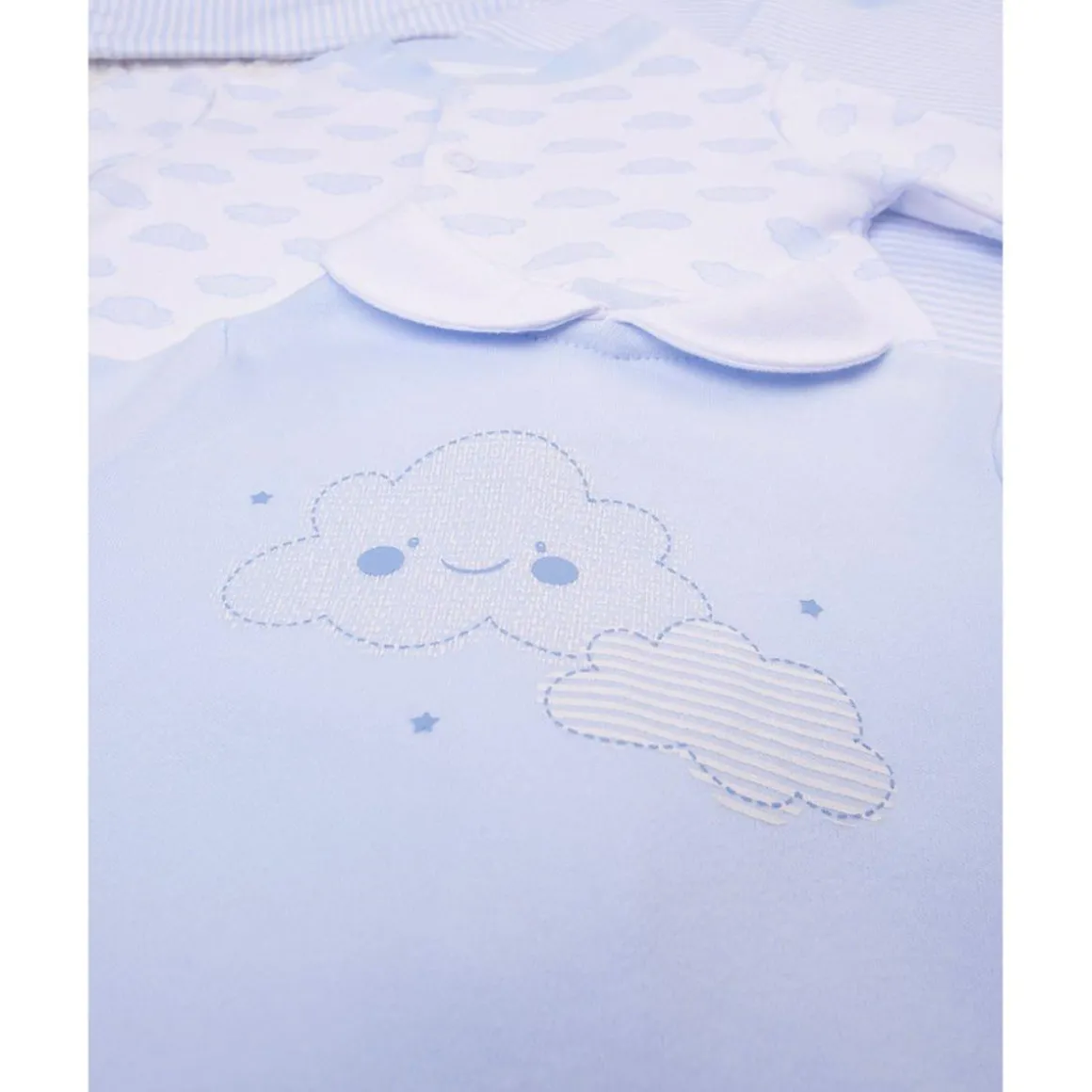 Trajecitos azul celeste y crema con dibujos y rayas